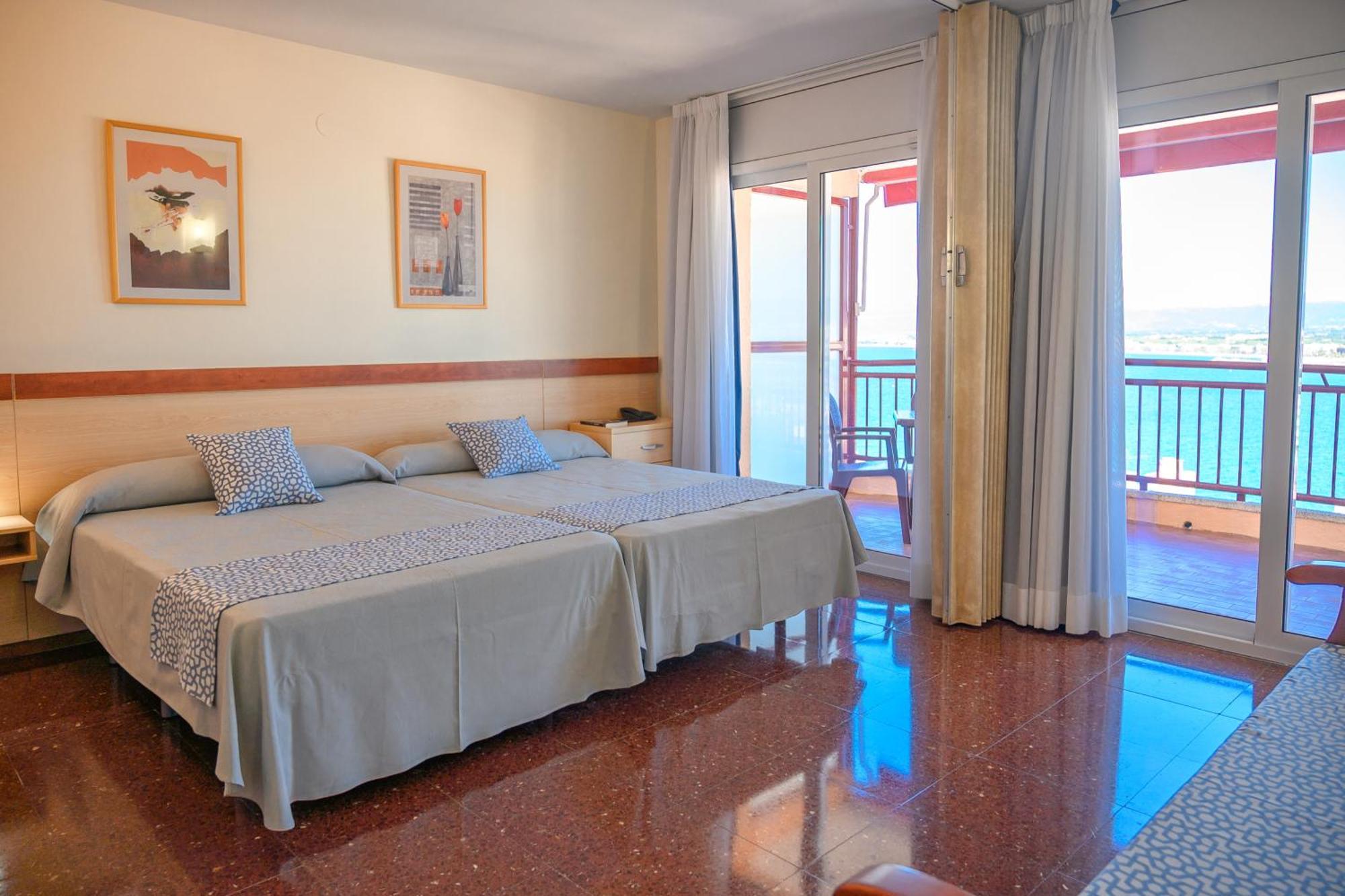 Beach Family Apartments Salou Exterior photo